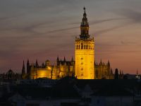 Kathedrale Nachts in Sevilla &ndash; &copy; Katrin Jähne (Eberhardt TRAVEL)