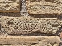 Grabsteine, welche zum Bau der Mauern zweckentfremdet wurden, Alhambra, Granada &ndash; &copy; Katrin Jähne (Eberhardt TRAVEL)