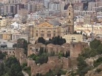 Teile der Festung mit der Kathedrale von Malaga &ndash; &copy; Katrin Jähne (Eberhardt TRAVEL)