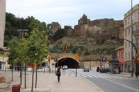 Hauptstraße in Málaga mit Blick auf Alcazaba