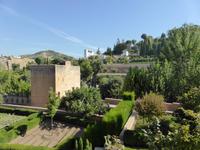 in den Gartenanlagen der  Alhambra