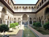 wünderschöner Innenhof im Alcázar 