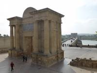 Cordoba - Puerta del Puente Triunfo