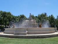 Sevilla-Brunnen am Puerta Jerez