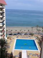 Blick auf Hotelpool
