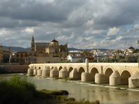 Die Puente Romano in Cordoba