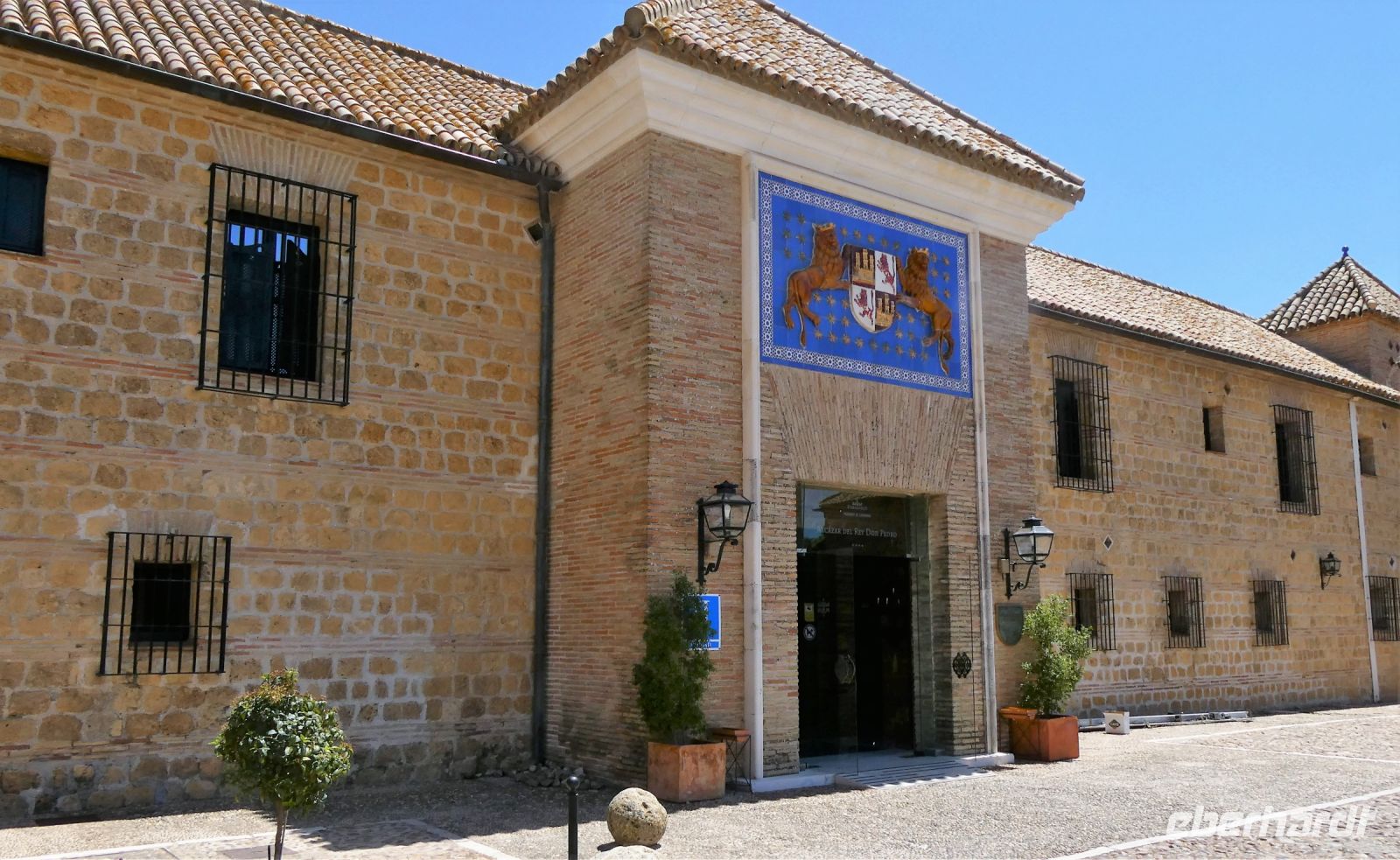 Eingang zum Parador Nacional Carmona
