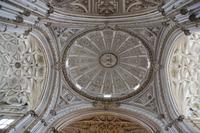 Kuppel der Mezquita (Abbild der Kuppel im Petersdom)