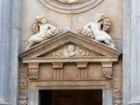 Portal zum Palast