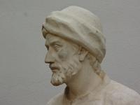 Statue von Philosoph Abu al-Walid ibn Rush al-Qurubi / Averroes  in Cordoba