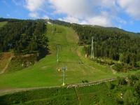 Skipiste vor dem Hotel