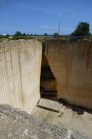 028-Im Steinbruch Lithica