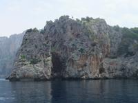 Bootsfahrt entlang der Steilküste