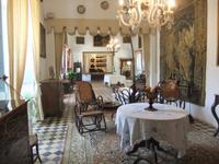 Im Herrenhaus des Gutes