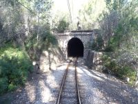 einer der 13 Tunnel während der Fahrt