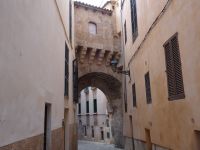 arabischer Bogen in der Altstadt von Palma