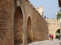 Alcudia - begehbare Stadtmauer