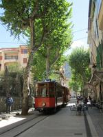 Mit der historischen Straßenbahn kamen wir nach Soller