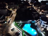 Abendblick auf von dem Balkon auf den Swimmigpool - THB Hotel Maria Isabel
