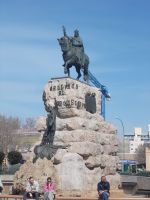 DSCN0054.JPG  Denkmal König 