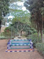 Garten von Marivent - die Azulechos Bank