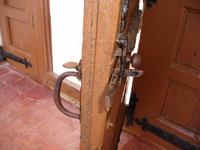 typische und tückische Türklinke auf Menorca