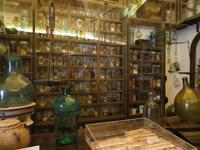 In der alten Klosterapotheke