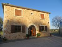 Im Weingut von Santa Eugenia