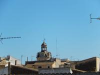 Kirchturm von Alcudia von der Stadtmauer fotografiert