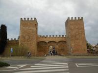 Durch die Mauer von Alcudia