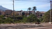Blick vom Bahnhof Soller auf die erste Häuserzeile des Ortes