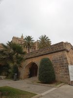 Am Königspalast vorbei - Palma de Mallorca