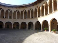 Innenhof des Schloss Bellver