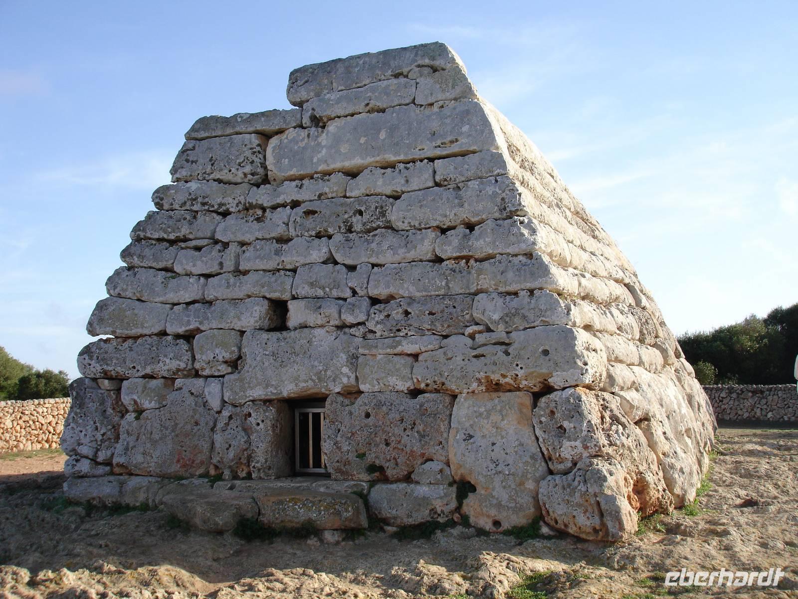 Naveta in Es Tudons