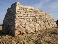 Naveta in Es Tudons