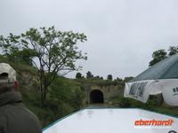 Da durch mit dem Boot?