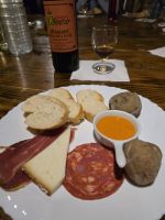 Tapas und Weinprobe in der Bodega Alvaro, Tacoronte, Teneriffa