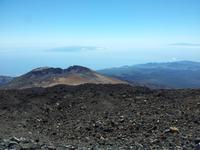 Auf dem Teide mit La Gomera, El Hierro und La Palma im Hintergrund