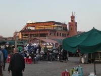 Platz der Gaukler am Abend