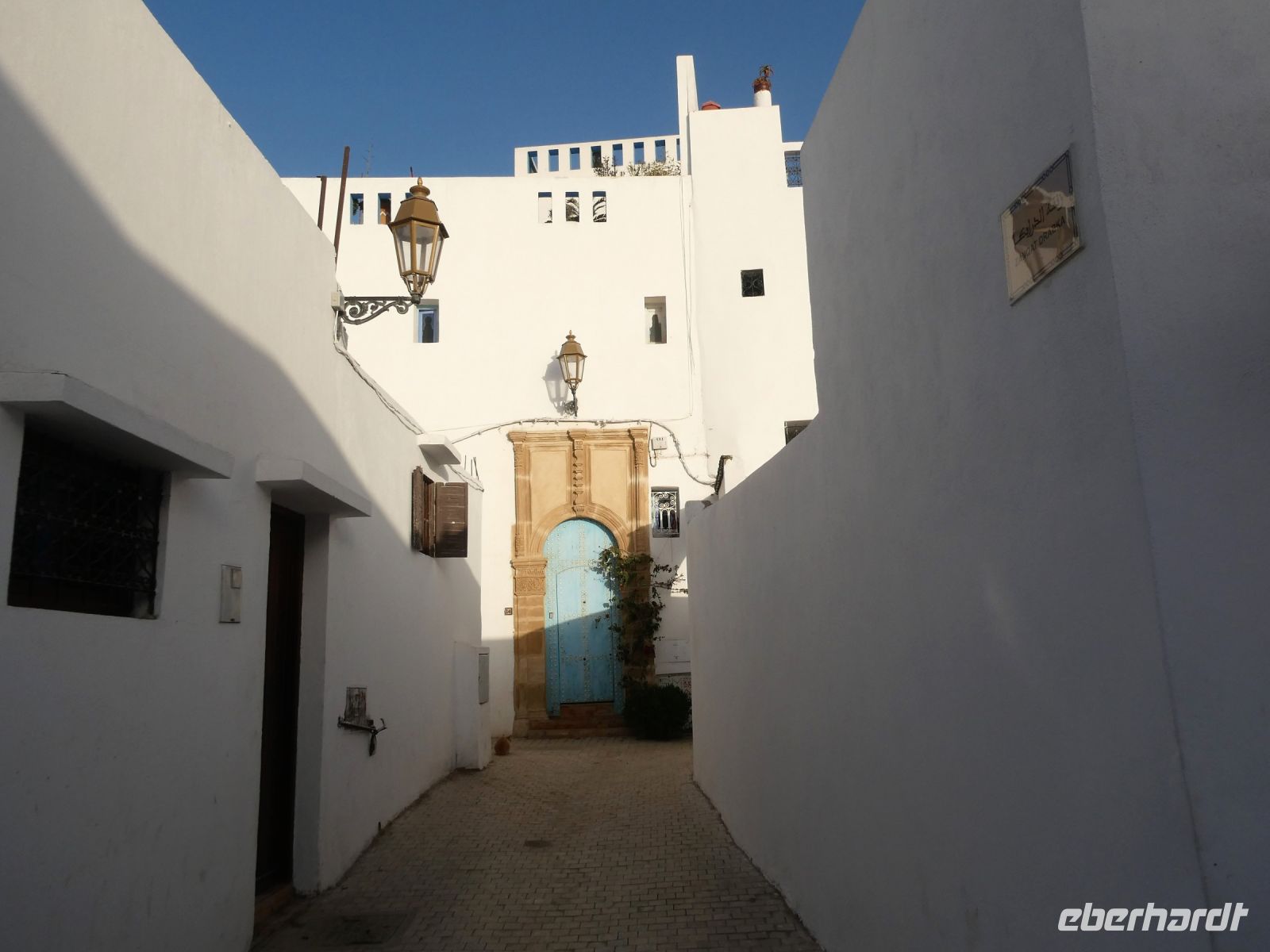 weiße Häuser - enge Gassen