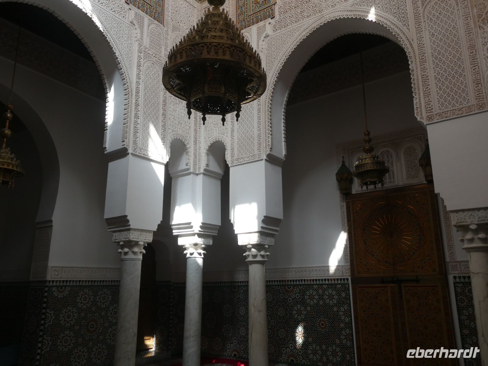 Spiel mit Licht und Schatten