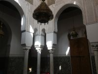 Spiel mit Licht und Schatten