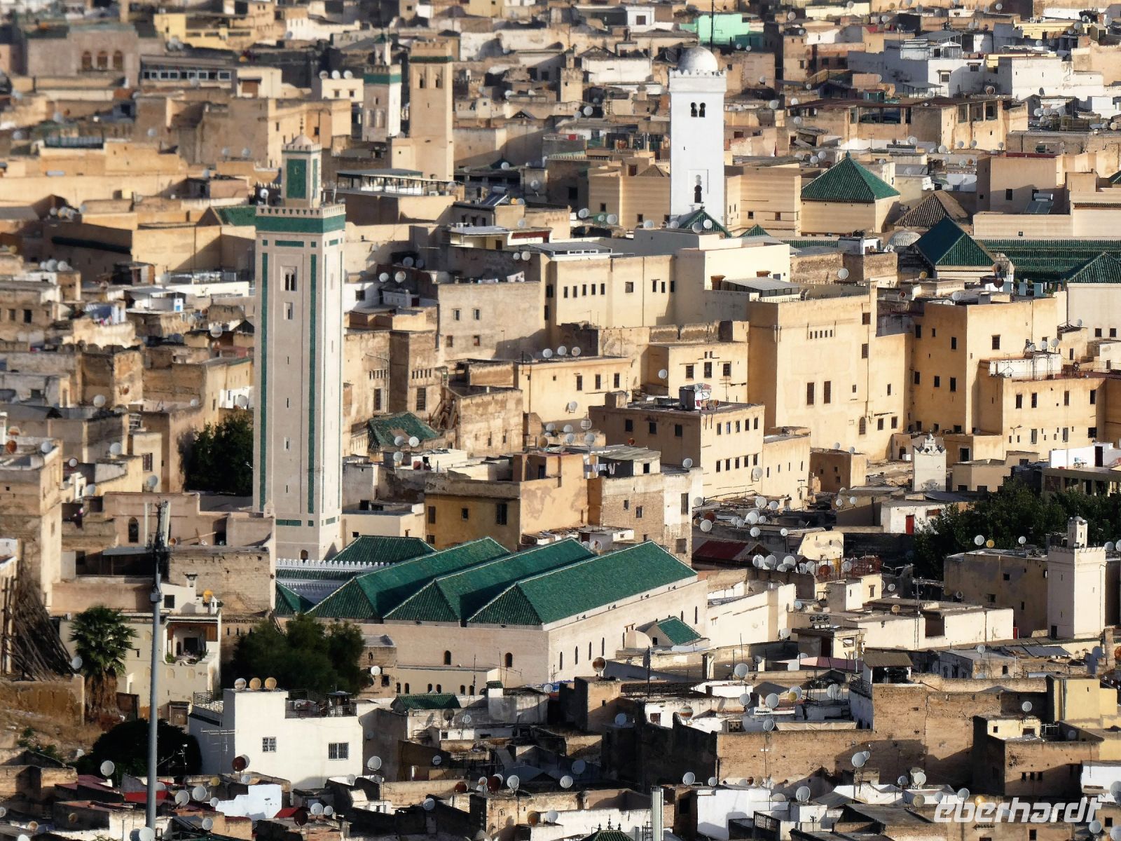 Blick auf die Kairouine-Moschee von Fes