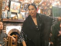 bei der Flamenco-Show - gestrenge Chefin