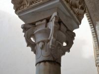 altes Säulenkapitell