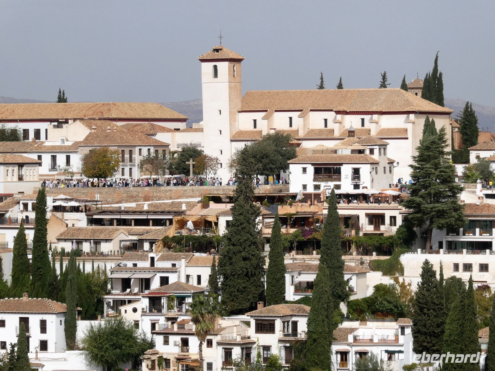 Blick zur Plaza und Kirche St.Nicolas