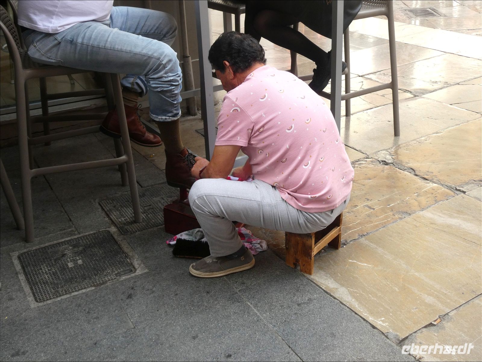 auch Schuhputzer gibt es noch