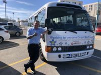 Mit David durch Gibraltar - wir erkannten unseren Bus immer besonders schnell ;-)