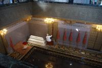 Der Koranleser ist nicht da, dafür streicht jemand eine Tür