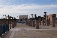 Der Pavillion gehört auch noch zu dem Ensemble aus alter Moschee, moderner Moschee und Mausoleum. 